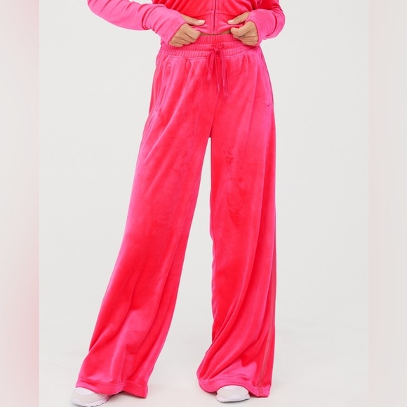 Aerie bright lights velour set - Picture 2 of 16